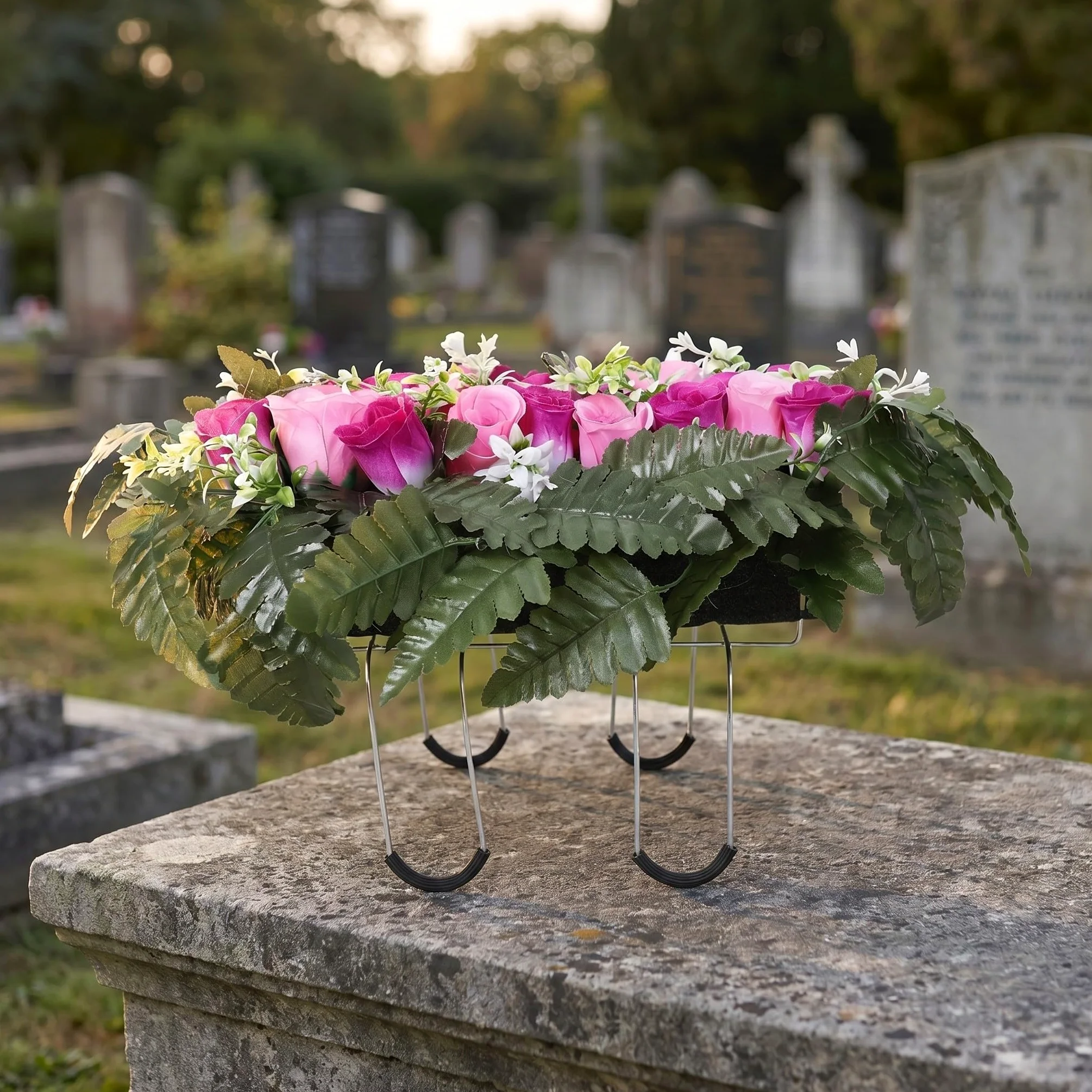 Operitacx Fleurs artificielles pour cimetière, Bouquets de Roses en Soie artificielles pour la décoration de tombes extérieures, résistantes aux intempéries et aux Couleurs éclatantes.
