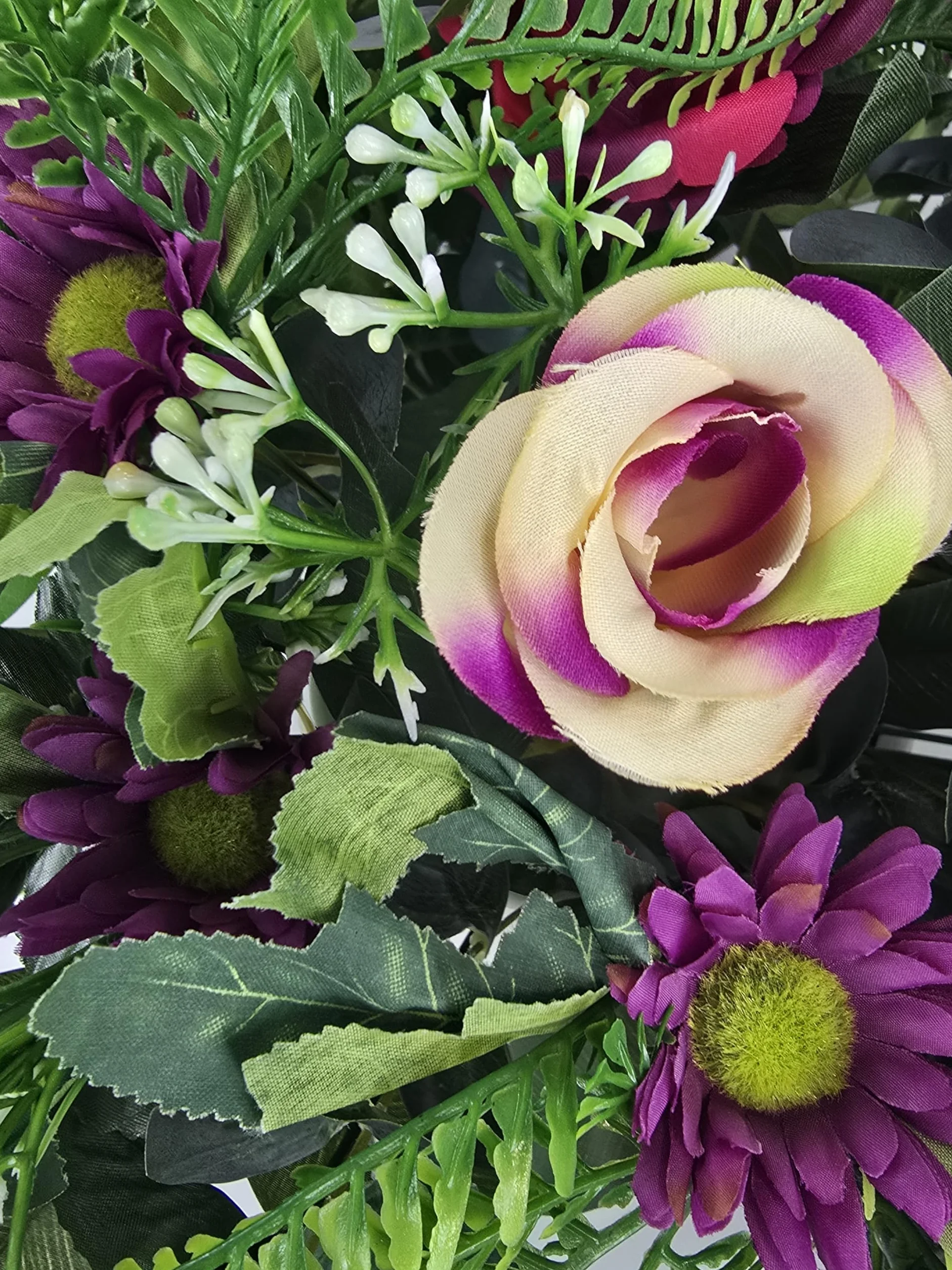 DRW Centre de Fleurs artificielles Coussin cimetière processions, églises, Mariages ou sépultures avec Fleurs Lilas et mauves Style Bateau 70 x 50 x 40 cm