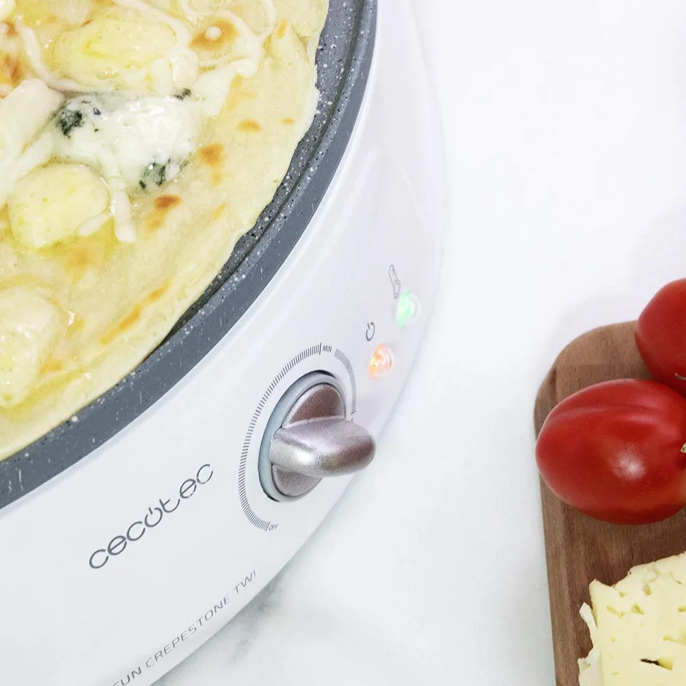 Cecotec Crépière Fun CrepeStone Twin. 1200W de Puissance et Revêtement Anti-Adhérant en Pierre Ecologique RockStone Avec Plaque Réversible, 1 Grande Crêpe ou 4 Mini-Crêpes