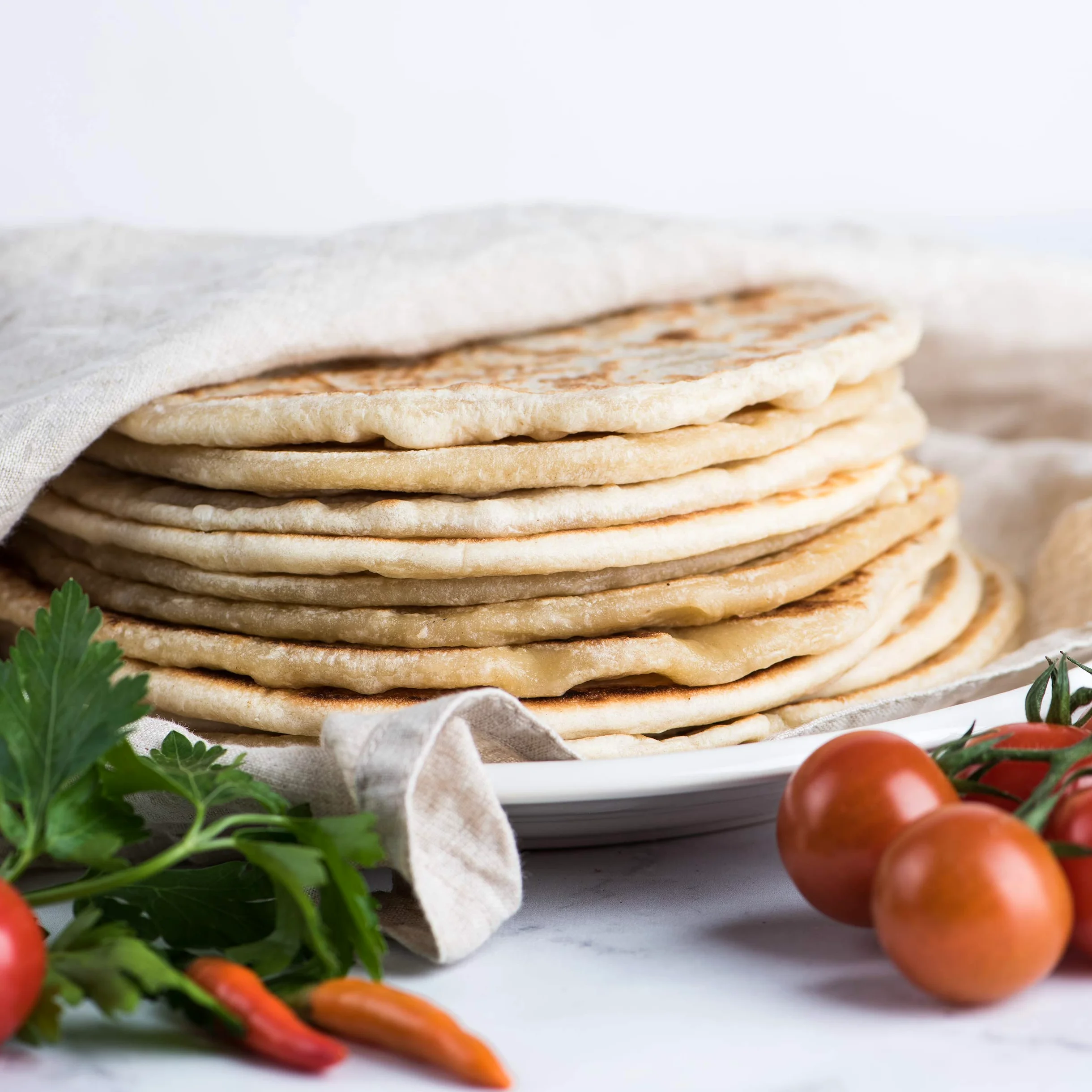 Presse à Tortillas en Fonte Authentique (20,3 cm) Machine à Tortillas de Maïs ou de Farine Pré-assaisonnée, Pataconera, Pâte à Roti