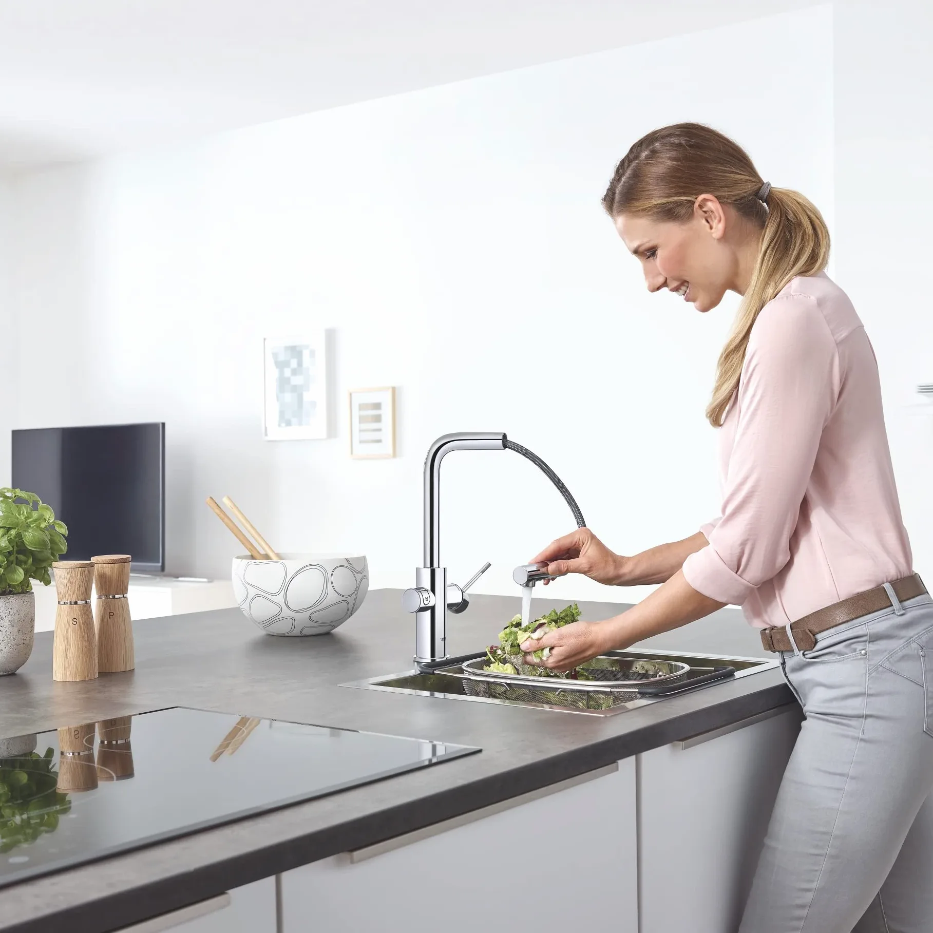 GROHE Robinet de cuisine évier Blue Home, système de filtration, gazéification et refroidissement, mousseur extractible, bec en forme de L, chromé, 31927001 (Import Allemagne)
