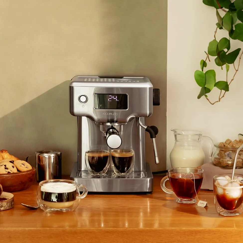Cecotec Cafetière espresso Power Espresso 20 Barista Compact. 1465 W, Thermoblock, 20 bars, Vaporisateur, 2 tasses de café, Réservoir d'eau amovible de 1,8 litre, Plaque chauffe-tasses.