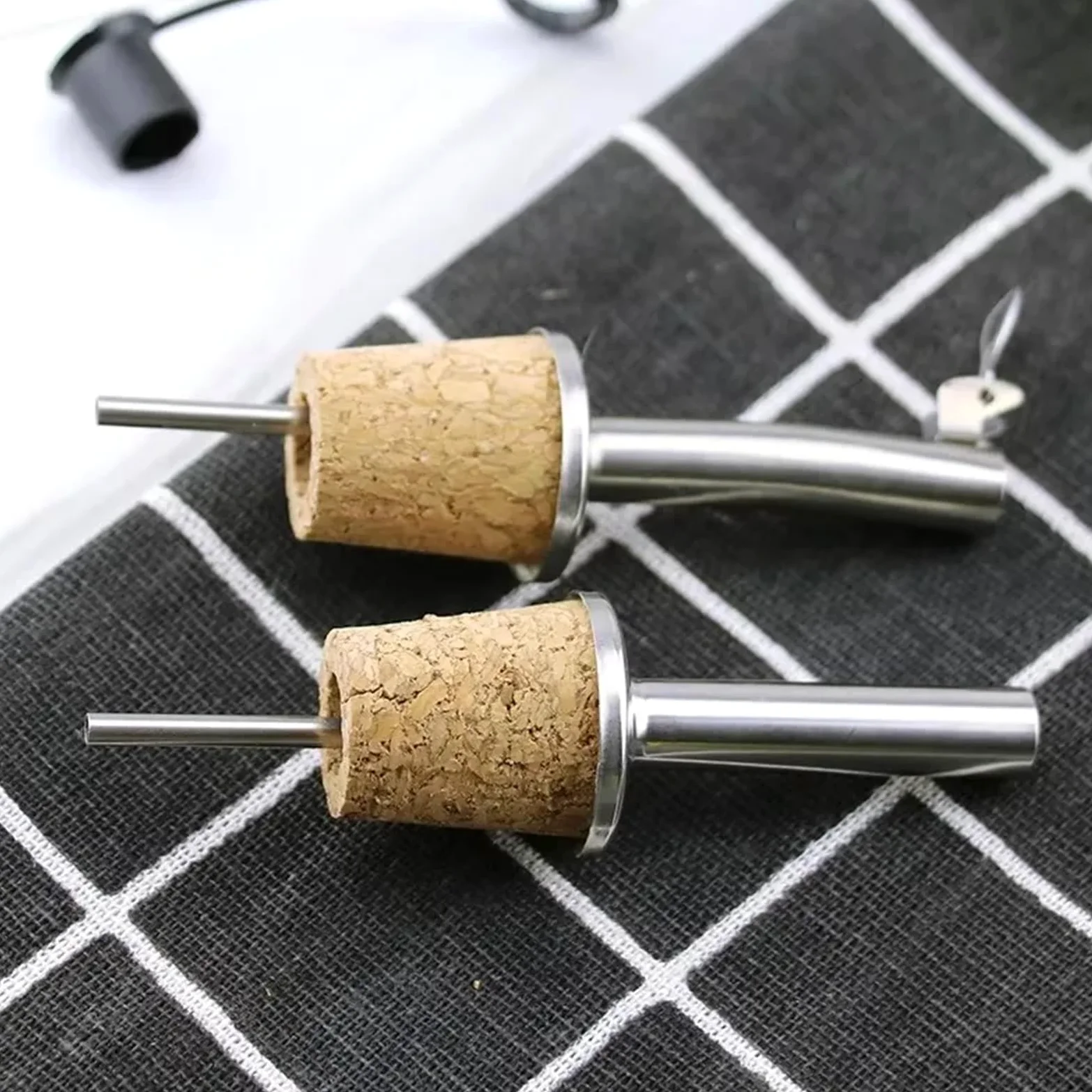 Bouchons à vin 30 pièces verseur de liège en bois for rouge Champagne bière bouchon bouteille outils dégustation fournitures fête d'anniversaire mariage(B bend)