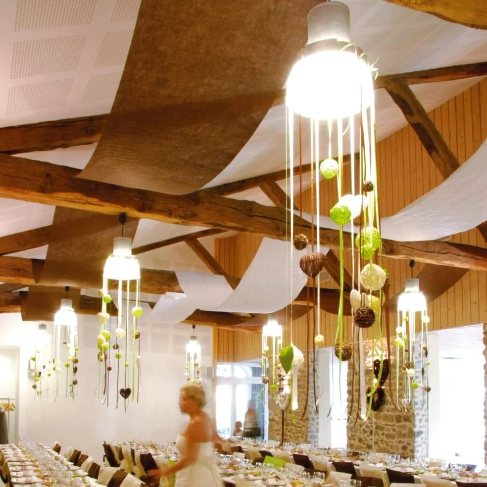 Fetez-Moi | Tenture Mariage 100 Mètres Blanche | Voilage Décoration Salle de Fêtes | Chic - Esthétique - Elégant - Raffiné | Plafond ou Mural | Déco Indispensable !