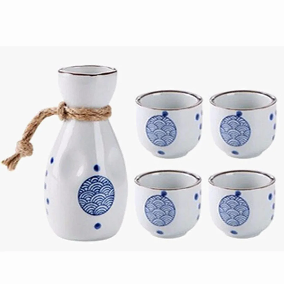Service à saké japonais, ensemble de 5 tasses à saké, tasses en céramique à texture ondulée bleue, verres à vin artisanaux pittoresques, pour thé shochu chaud et froid, meilleur cadeau pour la fa