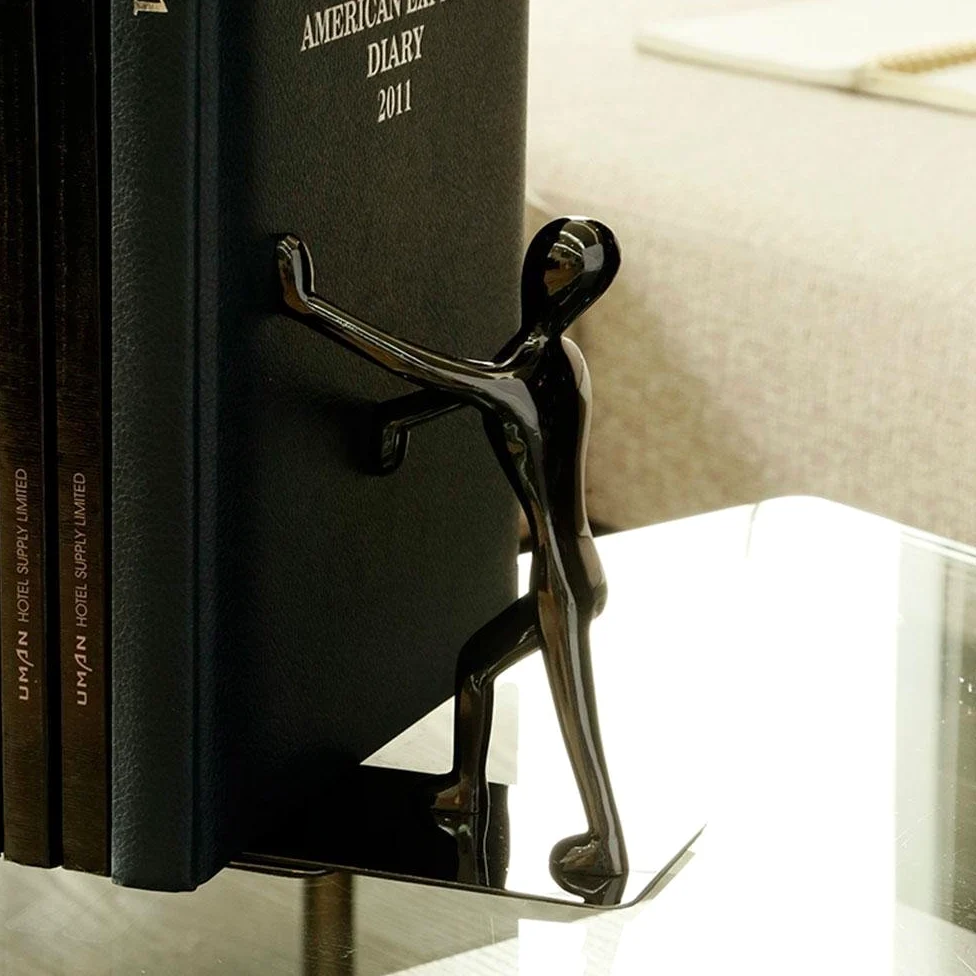 Paire de Serre-Livres en Acier Inoxydable en Forme d’Hommes pratiquant Le Kung-fu, décoratifs, Tendance et créatifs pour Ranger et Organiser Vos Livres à la Maison, au Bureau idée Cadeau Noir