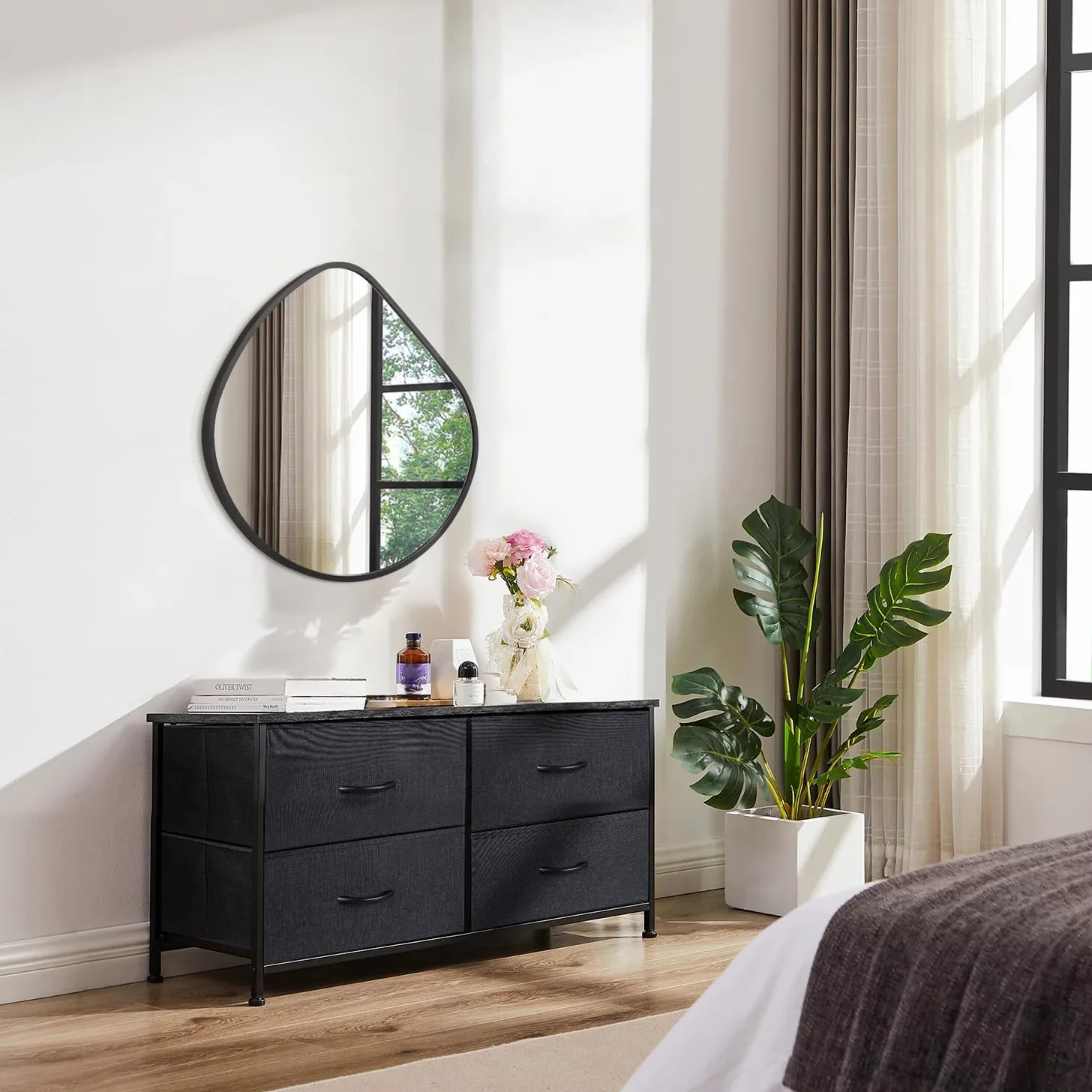 Miroir mural irrégulier, miroirs muraux décoratifs 48 x 50 cm, miroir asymétrique noir avec cadre en alliage d'aluminium aéronautique pour salle de bain, salon, chambre à coucher, entrée
