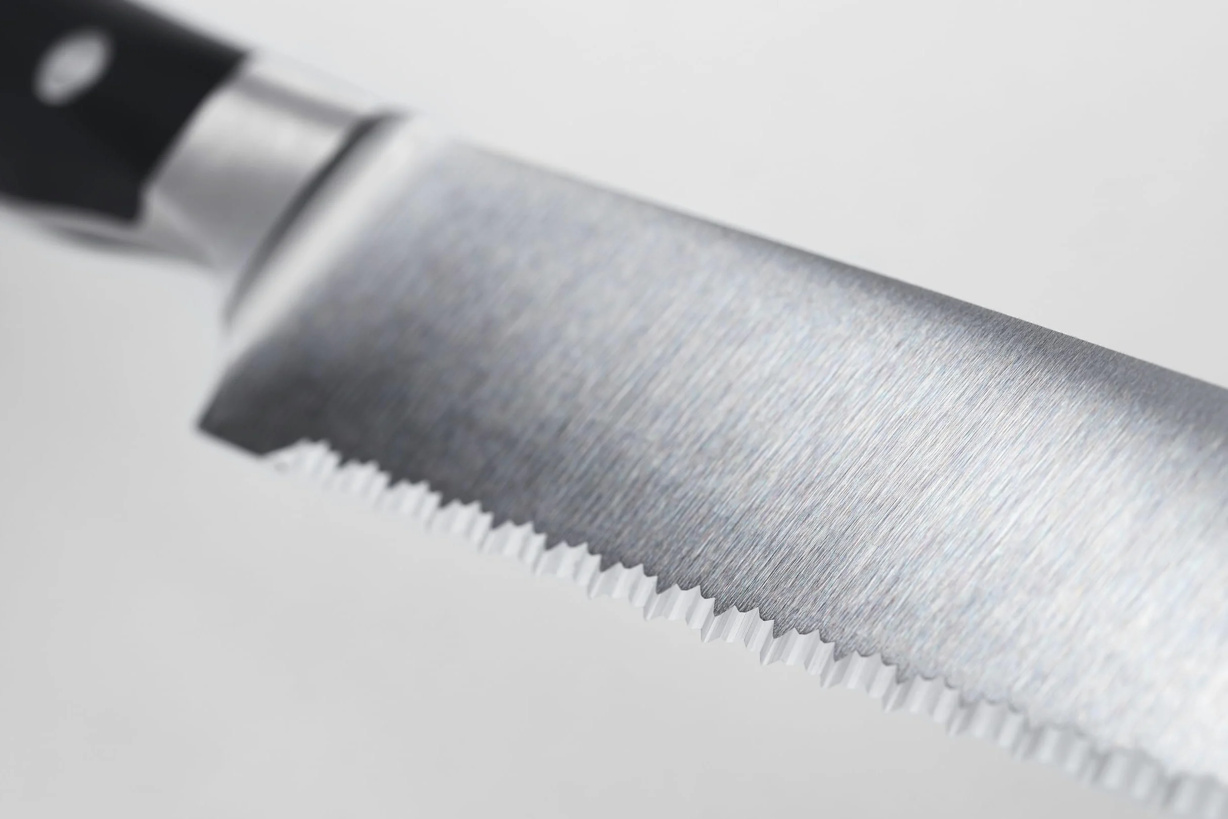 WÜSTHOF Classic Ikon Couteau à pain 23 cm