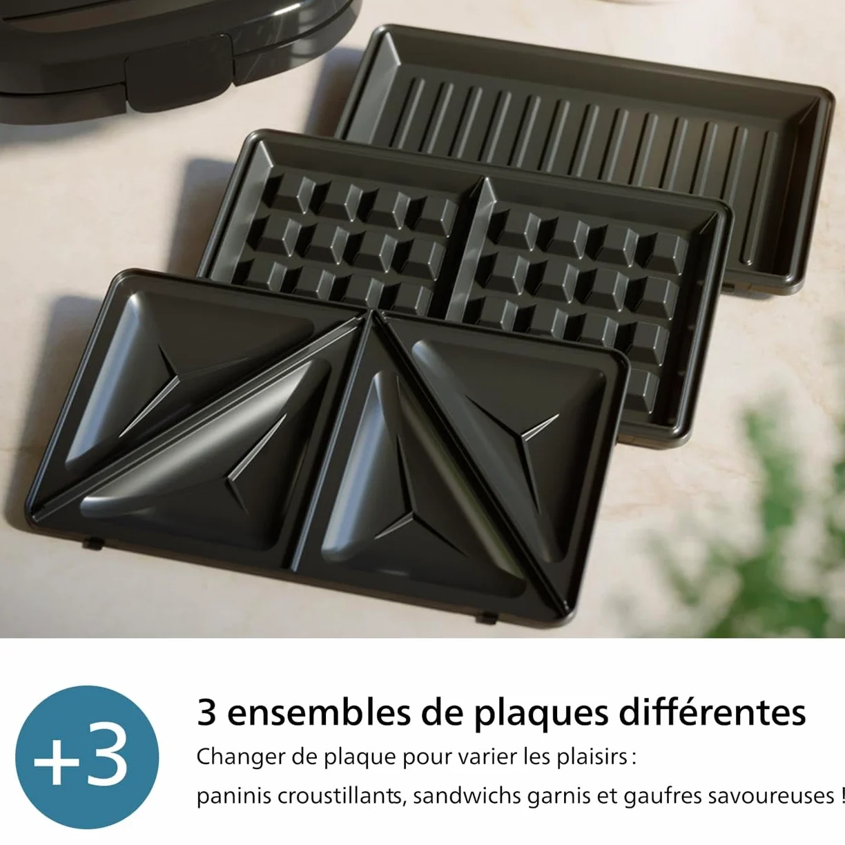 Philips Croque monsieur 3 en 1 Série 5000-3 jeux de plaques pour toaster (paninis, sandwichs) et gaufrier, Plaques de gril antiadhésive, système Easy Lock, Puissance de 750W, Noir (HD2350/80)