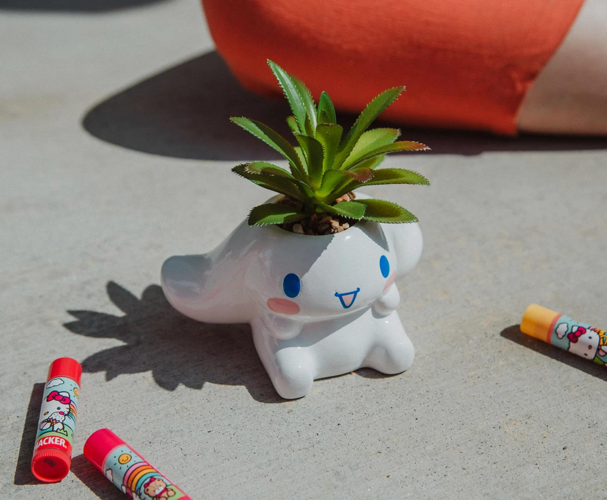 Sanrio Cinnamoroll Mini pot de fleurs sculpté en céramique avec plantes succulentes artificielles | Joli pot de fleurs, fausses plantes d'intérieur
