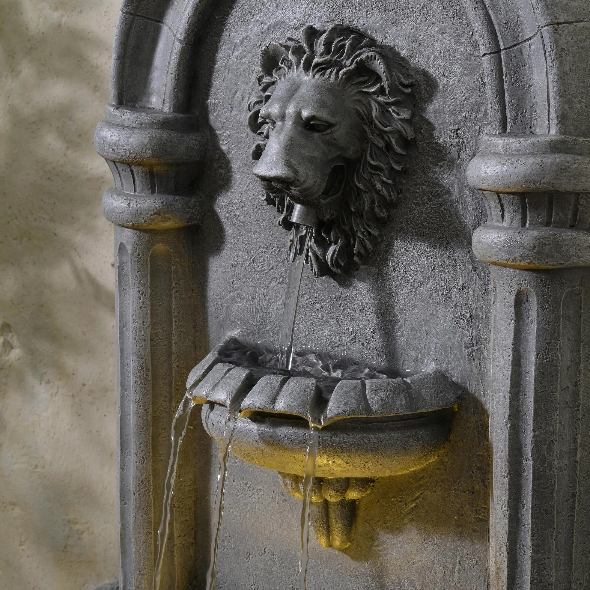 Teamson Home Fontaine Murale tête de Lion 81 cm Effet Pierre, éclairage LED intégré et Design Classique, Pierre Naturelle