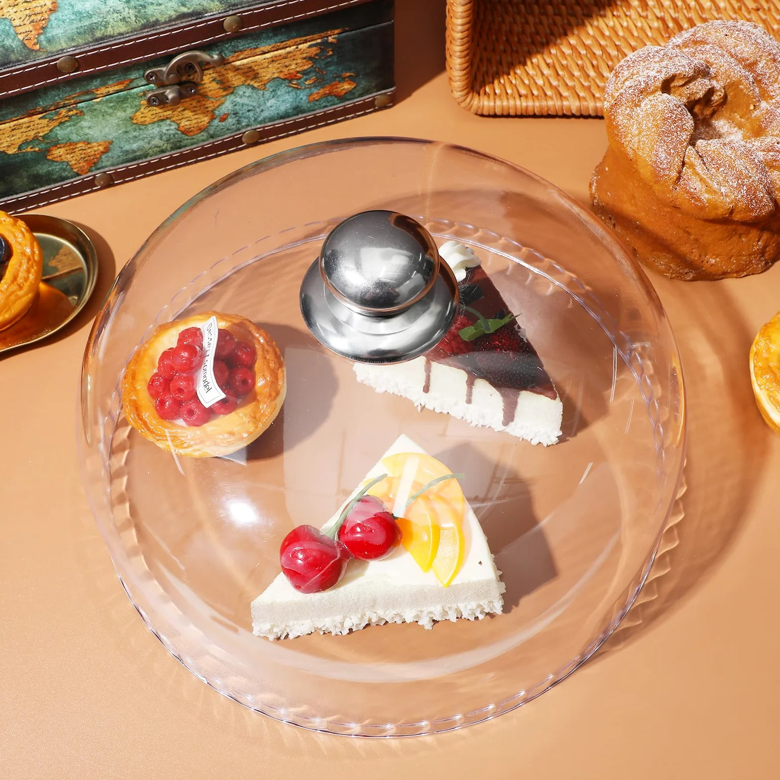 DOITOOL Cloche alimentaire transparente en plastique transparent pour gâteau - Couvercle de protection alimentaire pour table de fête de mariage - 26 cm