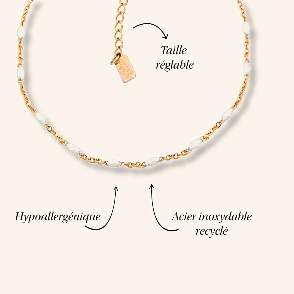 MY JOLIE CANDLE - Bougie Bijou Parfumée Fleur de Thé - Bracelet doré en acier inoxydable avec perles crèmes - Cadeau parfait pour Noël et anniversaire - Cire à base végétale - Made in France