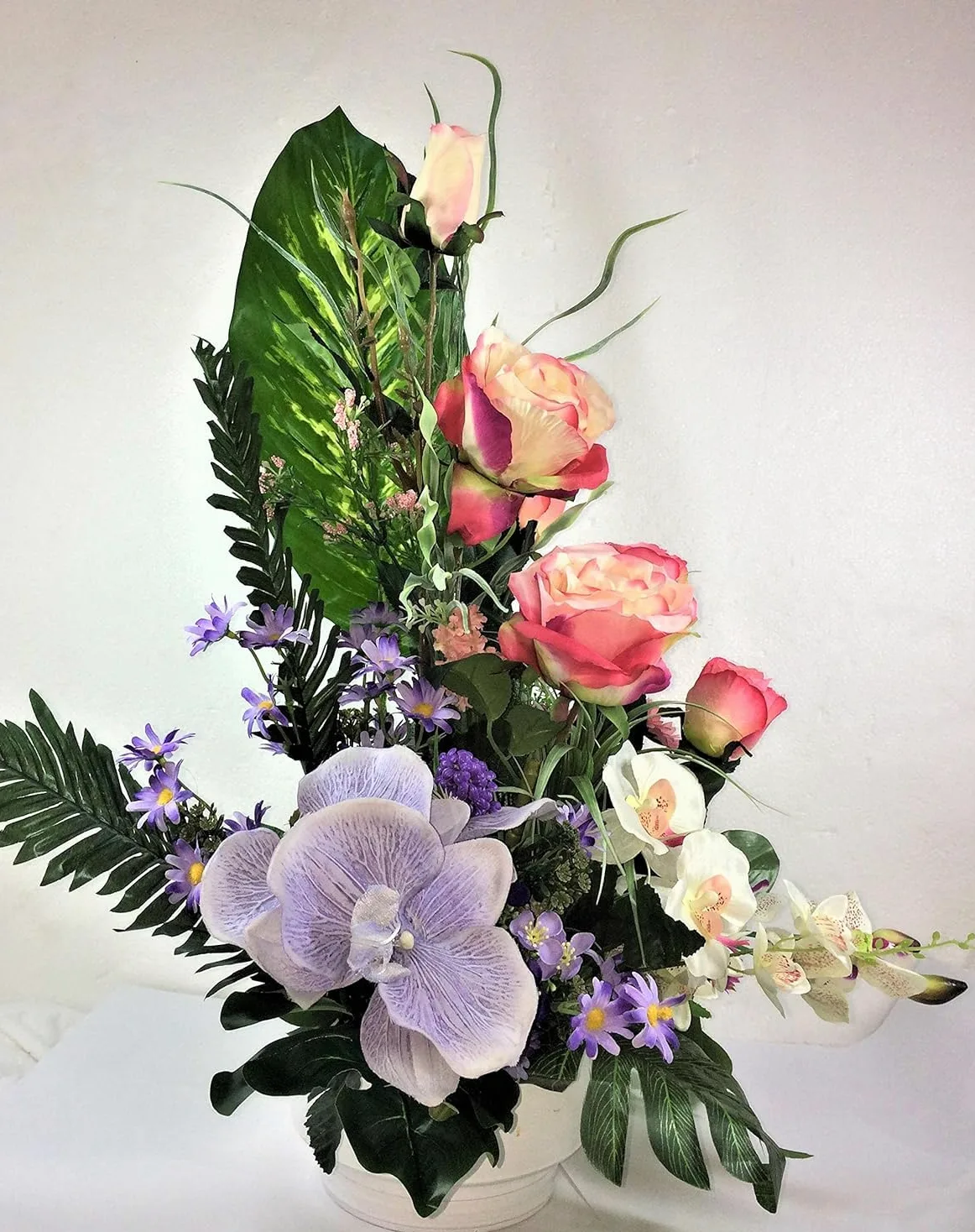 LBA Centre de Fleurs artificielles pour cimetière. Également pour Les églises. Spécial Jour de Tous Les Saints. Dimensions : 65 x 50 x 35 cm.